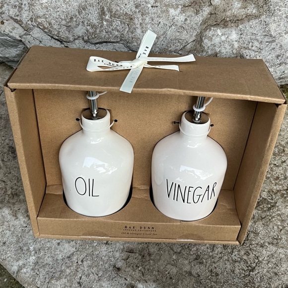 Rae Dunn OIL & VINEGAR Ceramic Set - Picture 3 of 3